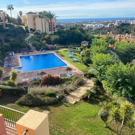 Huge Rooftop Solarium With View - 3 * Benahavis